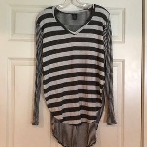 Hi-Low Top With Slits on Sides